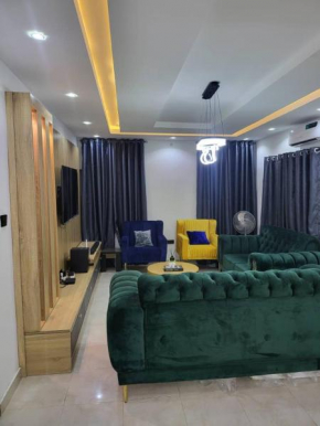 Reyna home and apartment
